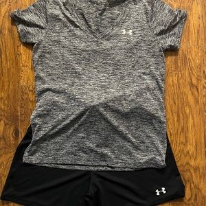 Size Medium under armor outfit